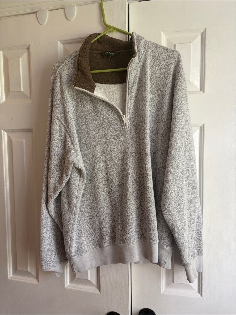 Orvis Light Gray Half-Zip Sweater with Brown Inner Collar